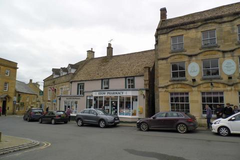 undefined, Stow-on-the-Wold