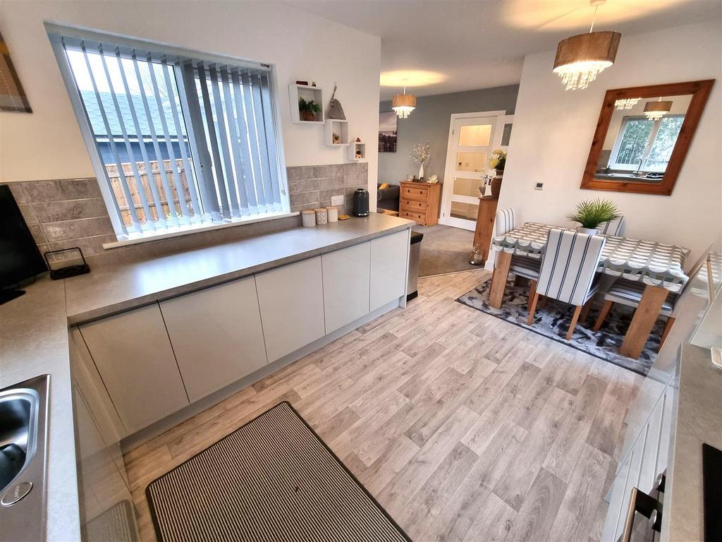 Openplan kitchen.jpg