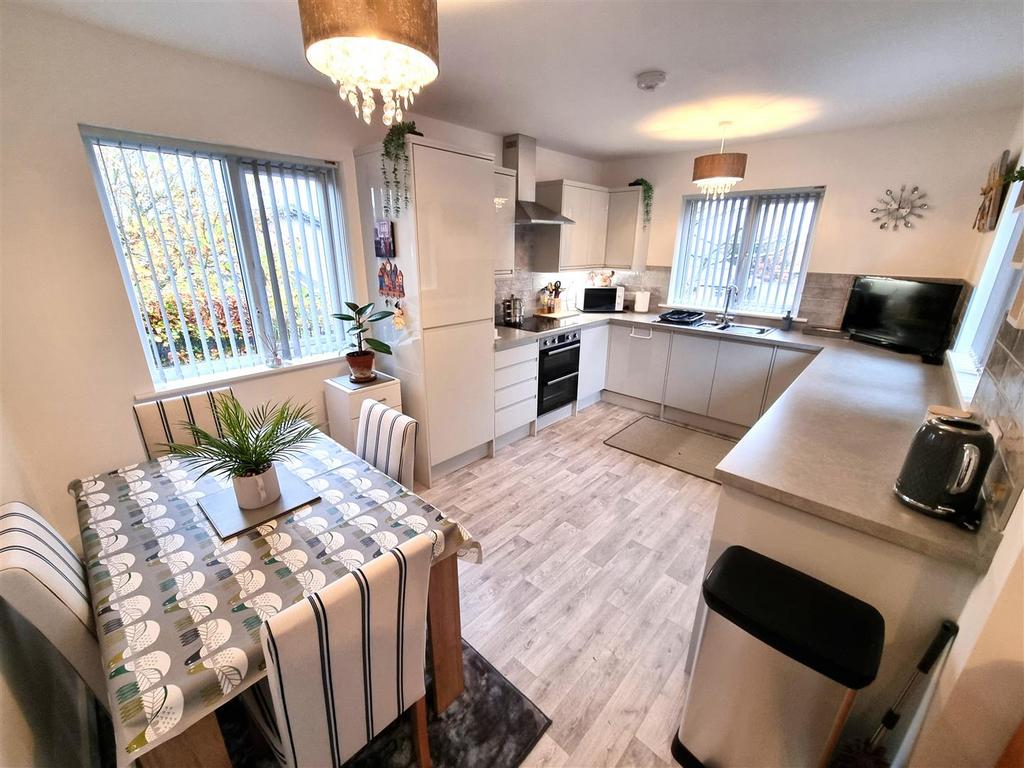 Kitchen & Dining.jpg