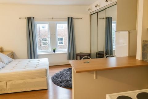 undefined, Flat 11, 127 Castle Hill, Reading, Berkshire RG1 7SY