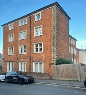 undefined, Flat 11, 127 Castle Hill, Reading, Berkshire RG1 7SY