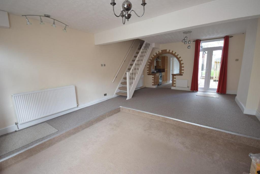 Lounge/dining room
