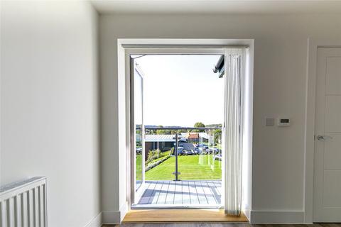 2 bedroom apartment to rent, Aspen Drive, Bristol BS10