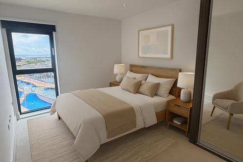 3 bedroom flat for sale, Whitewater House, Cardiff Bay CF11