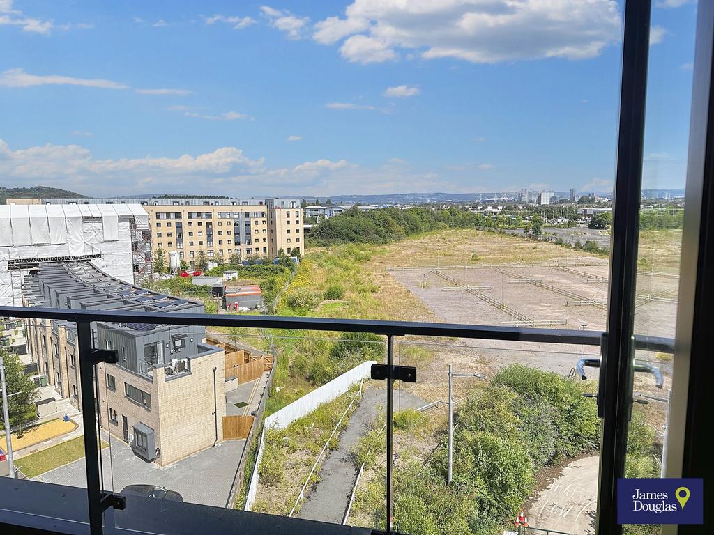 Balcony (City View)