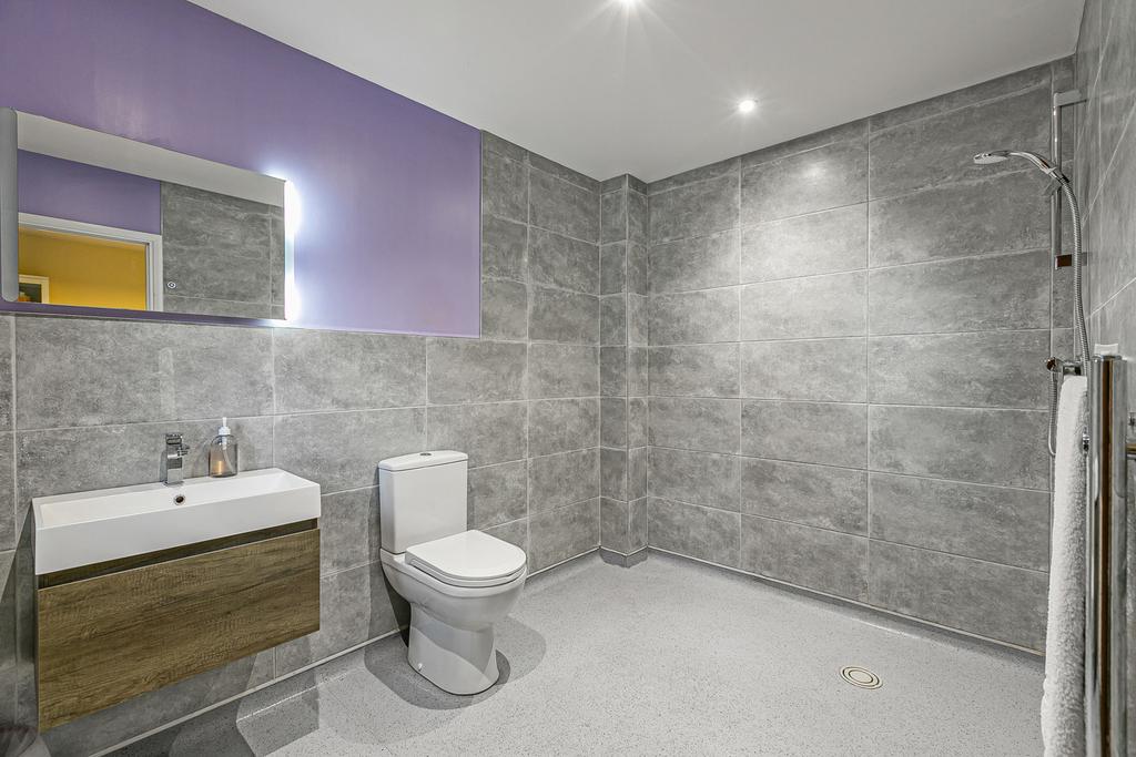 Ensuite