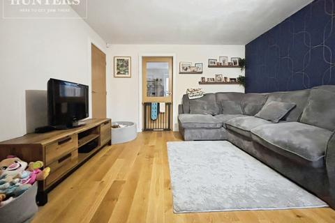 3 bedroom semi-detached house for sale, Mitchells Avenue, Wombwell, Barnsley