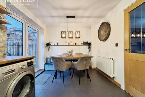 3 bedroom semi-detached house for sale, Mitchells Avenue, Wombwell, Barnsley