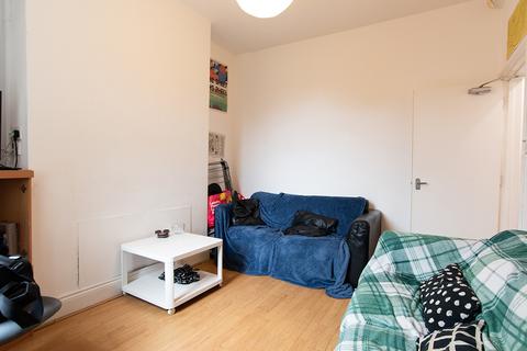 undefined, Forest Grove, Nottingham NG1