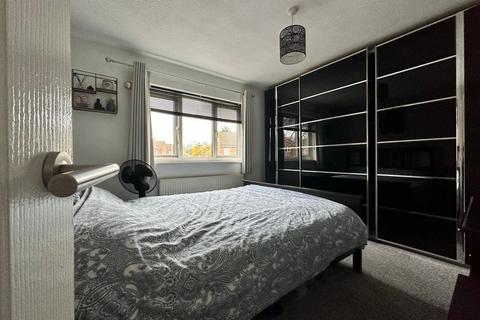 10 Botham Drive, Bristol, BS4 5HR