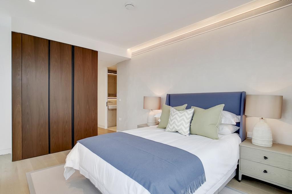 10 Master Bedroom 4