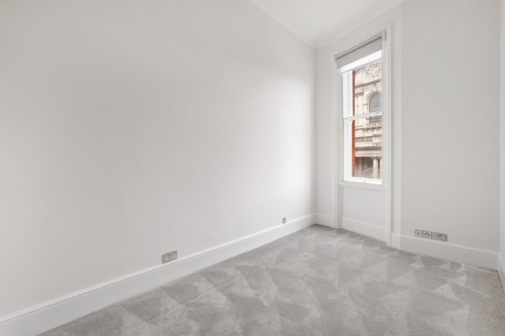 JLL Flat 1 57 Ege...