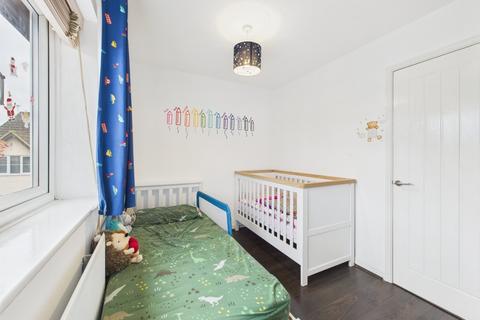 10 Aster Close, Northampton, NN3 3XG