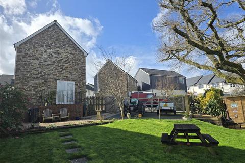 3 bedroom detached house for sale, Kit Hill View, Launceston