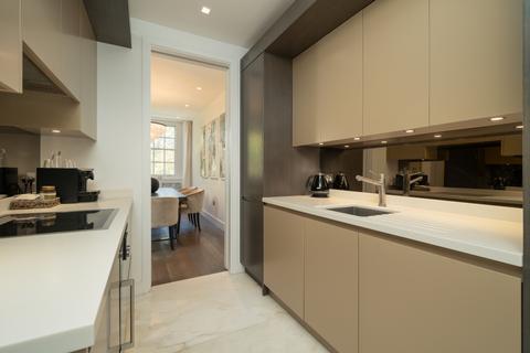 3 bedroom flat to rent, Cadogan Square, Knightsbridge, SW1X