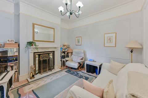 Ravenslea Road, Nightingale Triangle, London, SW12