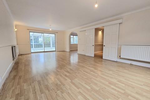 5 bedroom detached house for sale, Silvertree Close, Hockley, Essex, SS5
