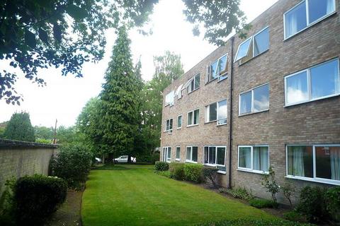 2 bedroom flat to rent, Southwood Court, Pine Grove, Weybridge, KT13