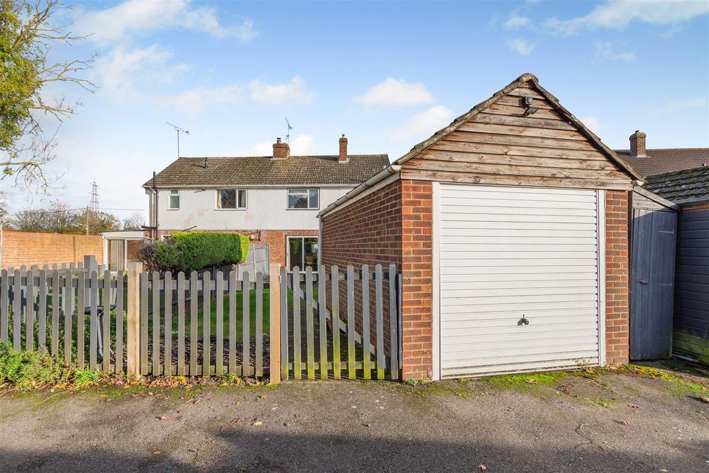 8669121-exterior04.jpg