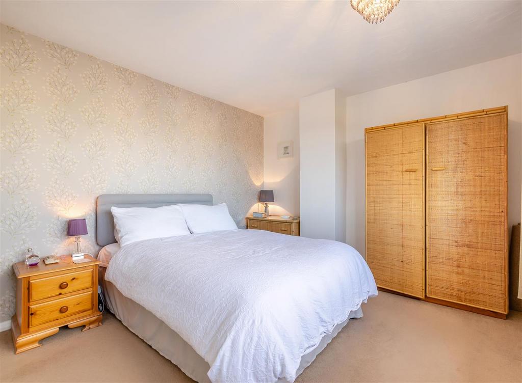 8669121-interior19.jpg