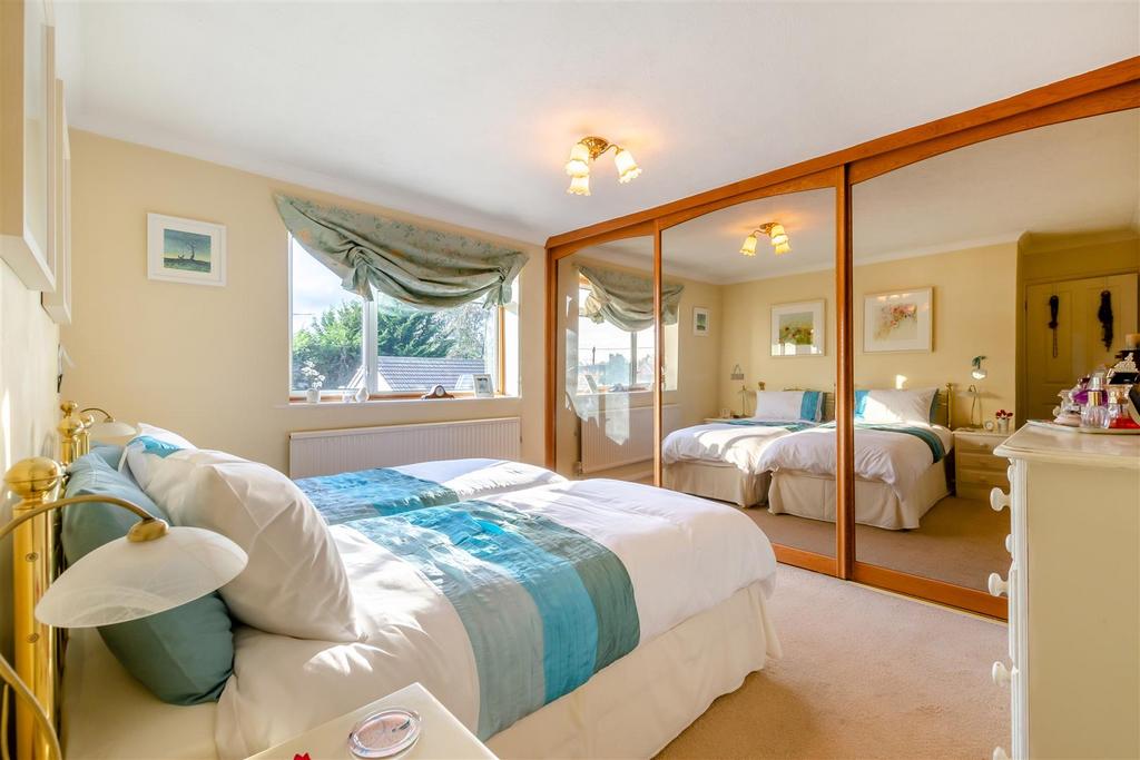 8669121-interior17.jpg