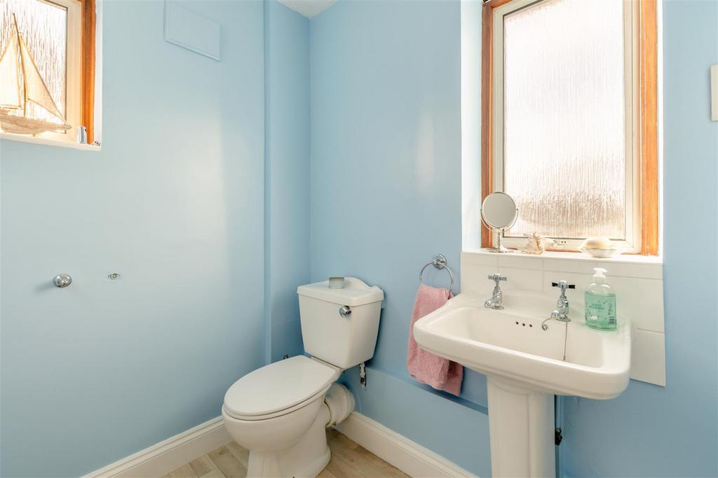 8669121-interior15.jpg