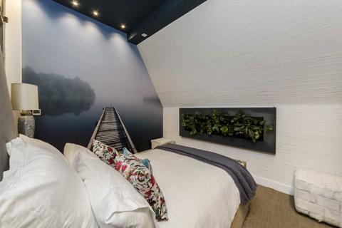 2 bedroom flat for sale, Woburn Place, London WC1H