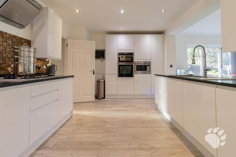 undefined, Thistle Close, Basildon SS15
