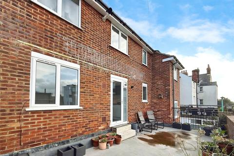 2 bedroom flat to rent, Pembroke Road, Hampshire PO1