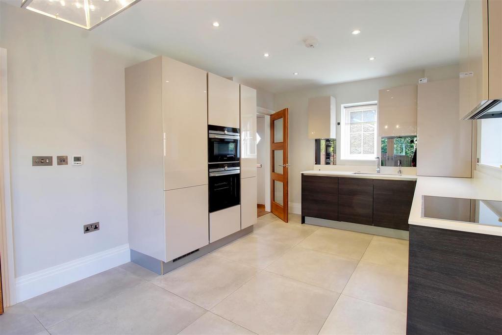 IMG 3675-IMG 3677.jpg