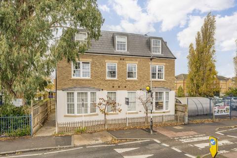 Villiers Road, Kingston Upon Thames KT1