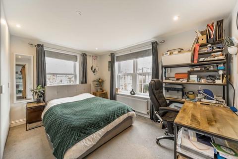 undefined, Villiers Road, Kingston Upon Thames KT1