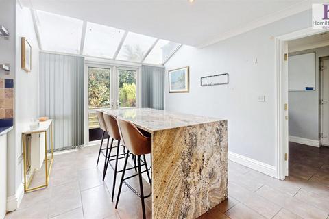 5 bedroom detached house for sale, Oakdale Grove, Wrose, Shipley