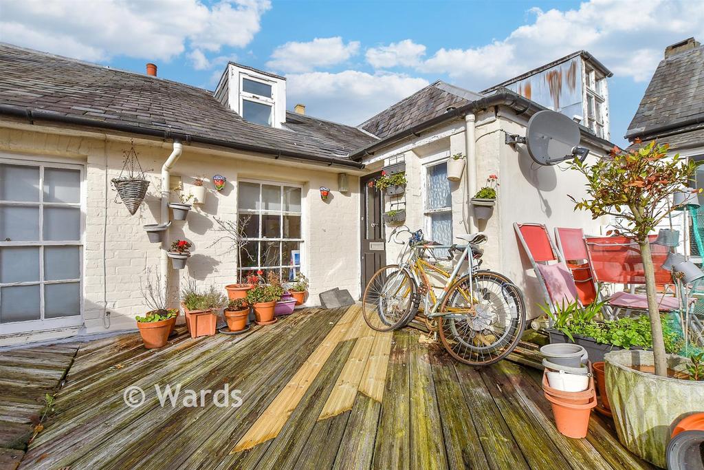 Patio / Decking