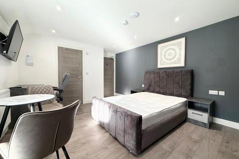 undefined, Broadway, Peterborough PE1