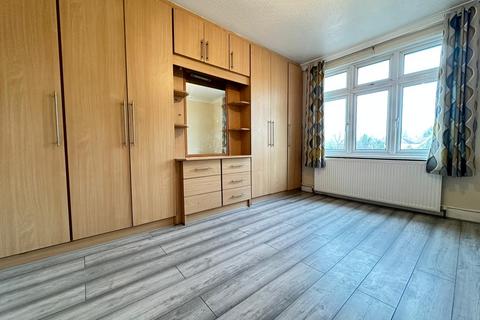 Great South West Road, Hounslow TW4