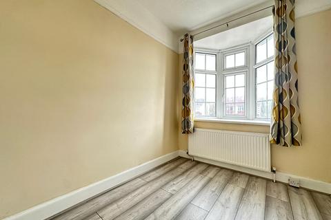 undefined, Great South West Road, Hounslow TW4