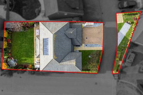 4 bedroom detached house for sale, Manor Road, Barton Seagrave NN15