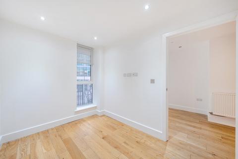 undefined, Sutton Court Road, Sutton SM1