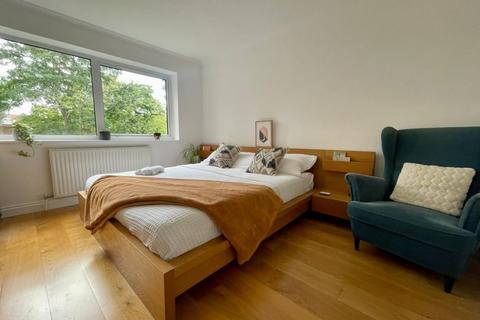 2 bedroom flat to rent, Grange Road, Ealing