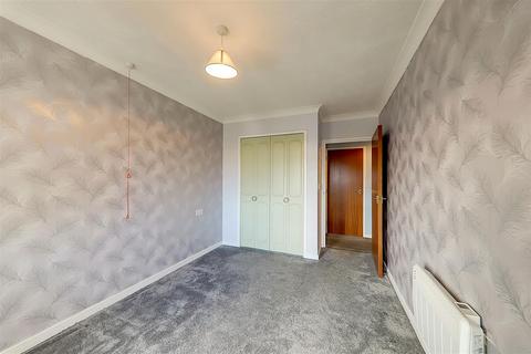 2 bedroom retirement property for sale, Homesteyne House, Broadwater, Worthing, BN14 8AJ