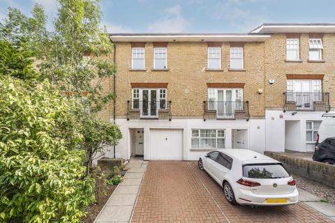 undefined, Osier Crescent, London N10