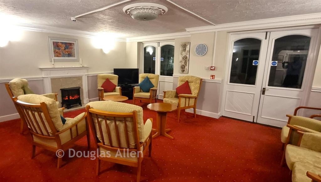 Communal Lounge
