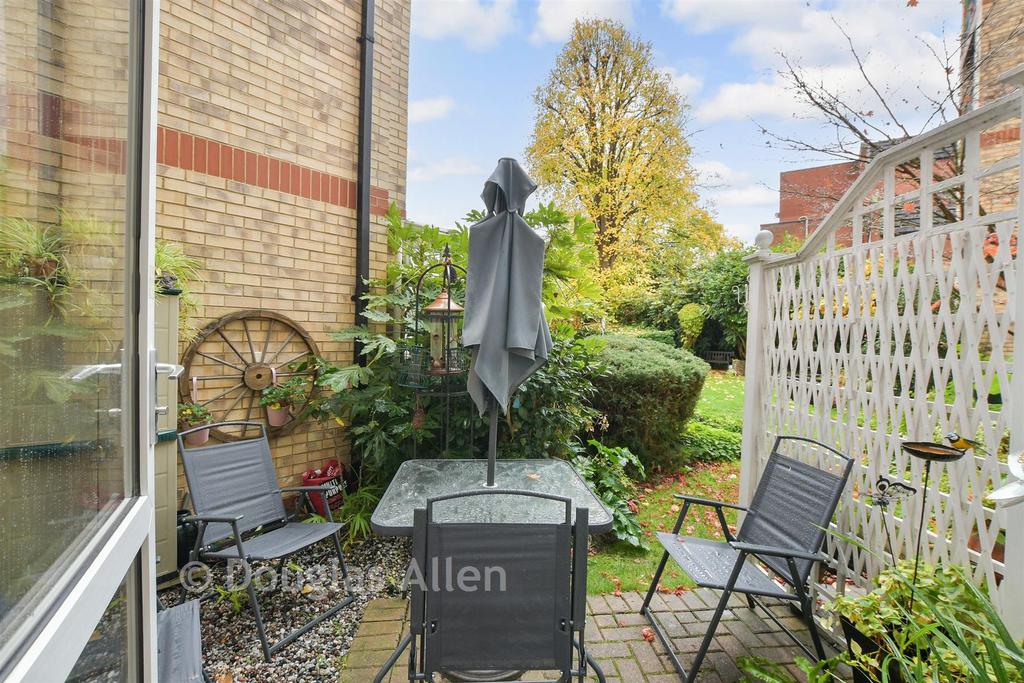 Patio / Decking