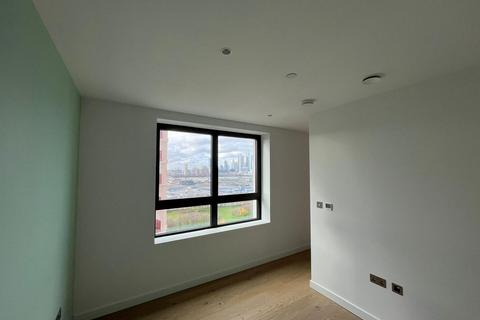 1 bedroom apartment to rent, Peninsula Square, London SE10