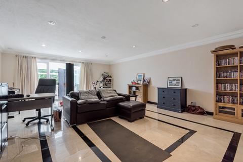 5 bedroom house to rent, The Spinneys, Bickley, Kent, BR1
