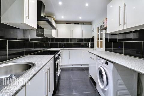 Willow Crescent, Chapeltown