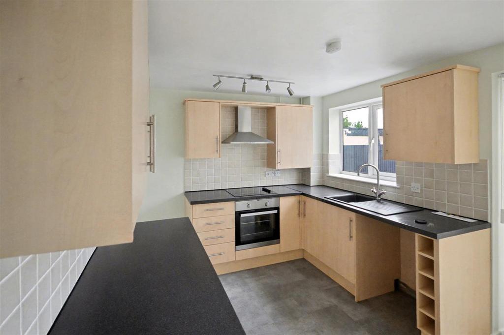 Kitchen (2).jpeg