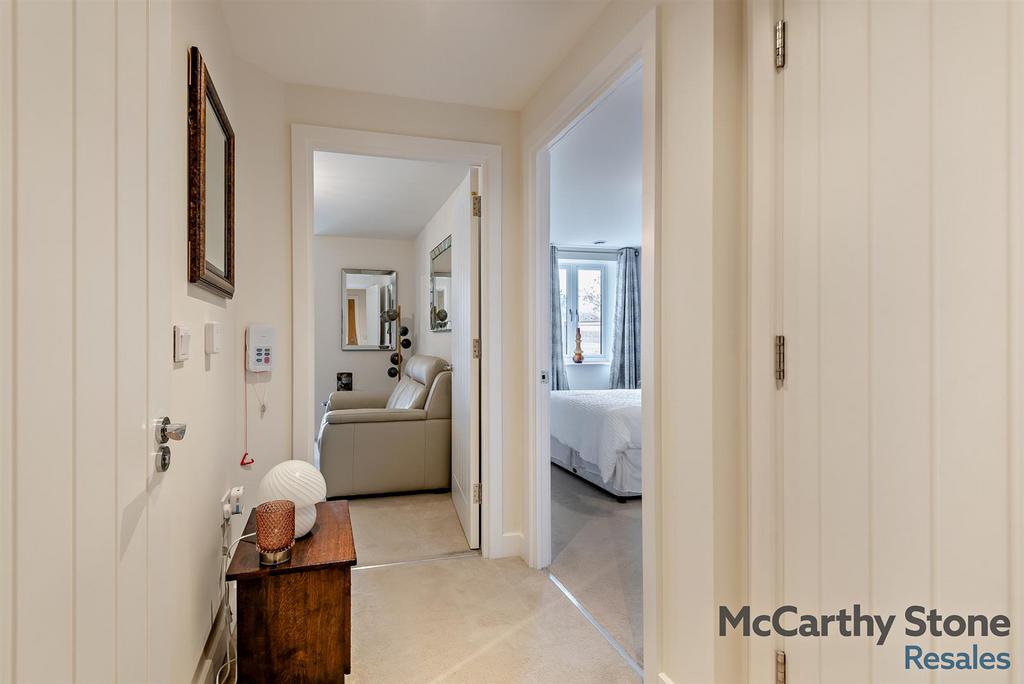 8670447-interior02-800.jpg
