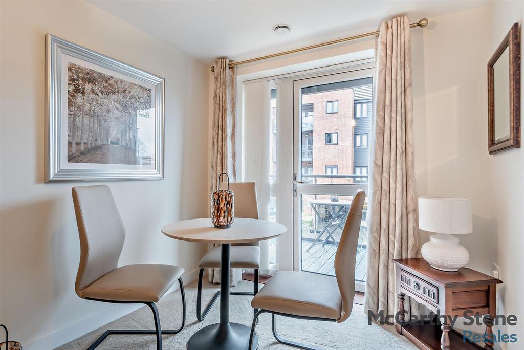 8670447-interior12-800.jpg